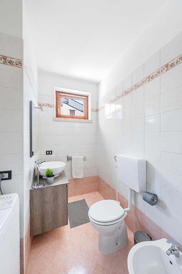 I Ciliegi 1-09 Con Piscina By Wonderful Italy Apartman Desenzano del Garda Kültér fotó