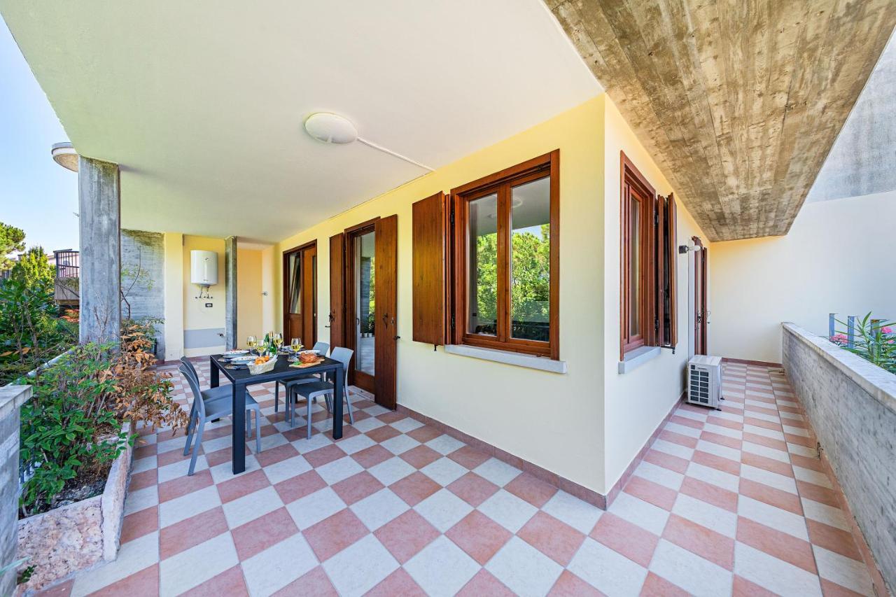I Ciliegi 1-09 Con Piscina By Wonderful Italy Apartman Desenzano del Garda Kültér fotó
