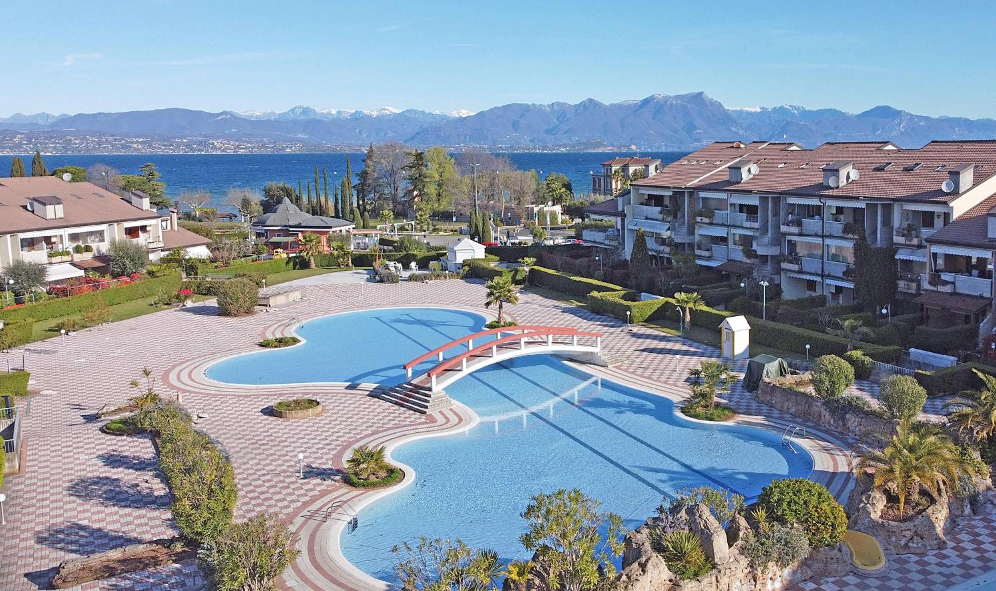I Ciliegi 1-09 Con Piscina By Wonderful Italy Apartman Desenzano del Garda Kültér fotó